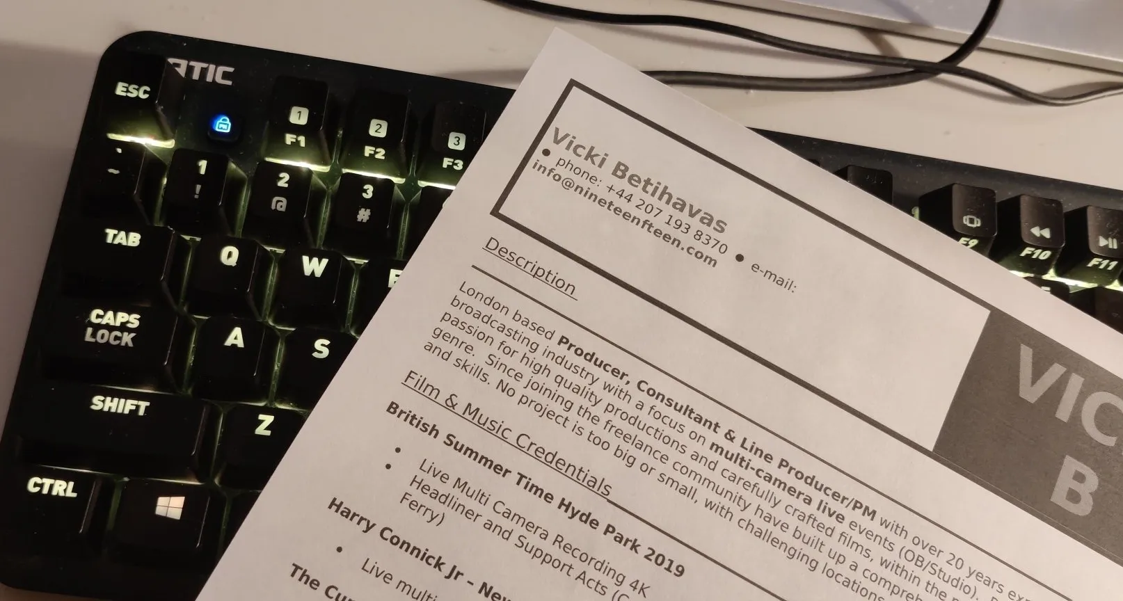 Resume on keyboard